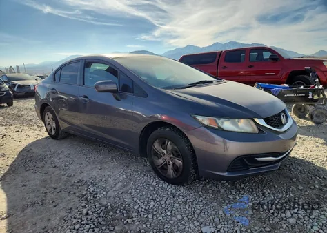 2015 Honda Civic Lx z USA, uszkodzony, nr VIN 19XFB2F54FE074007